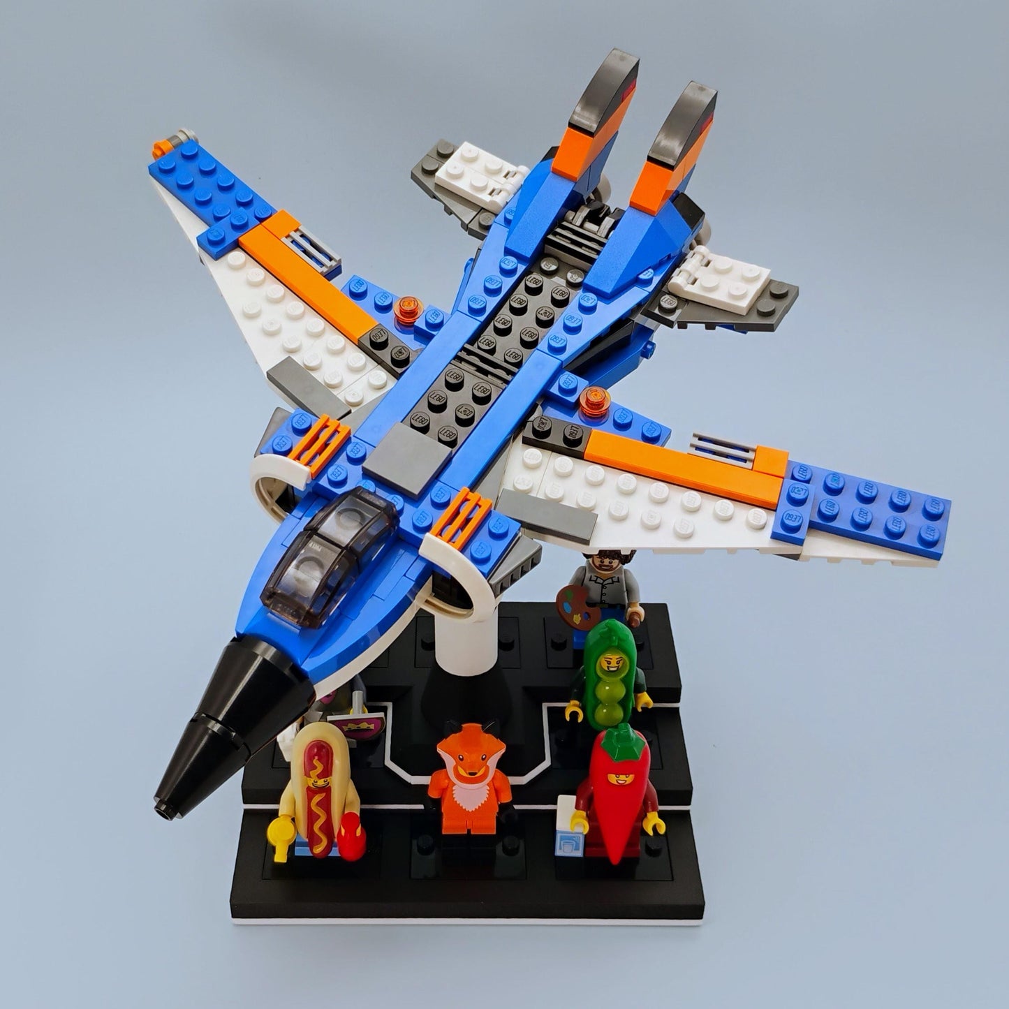 Display for LEGO® Minifigures with Adjustable Ship Stand