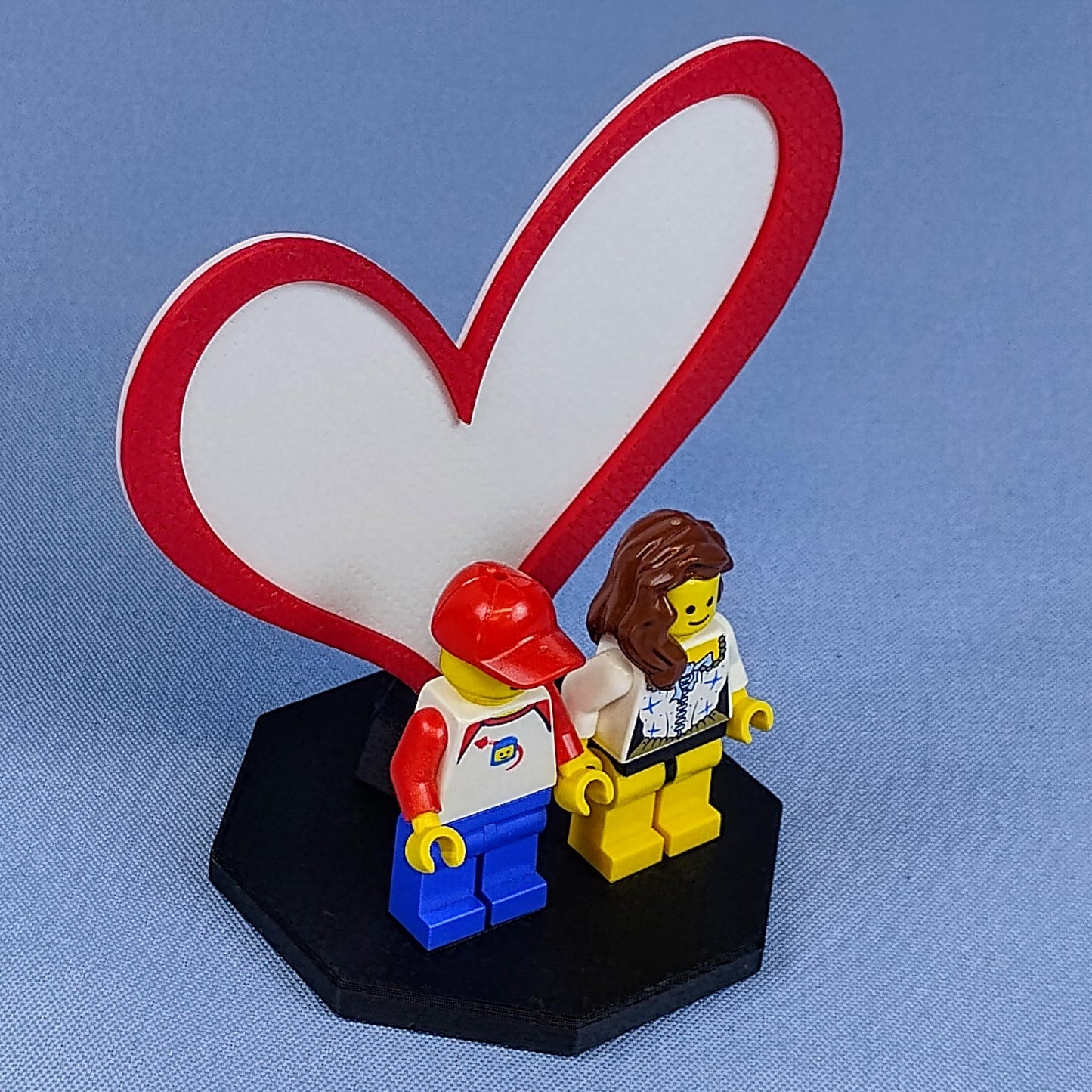 Heart Display for LEGO® Minifigures | Father's Day Gift