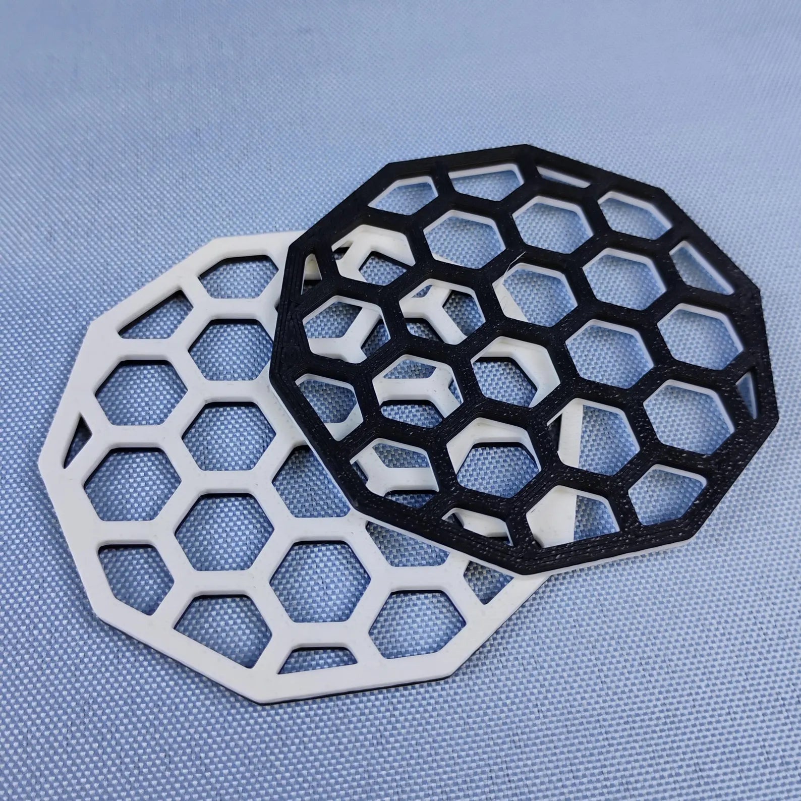 Black and white removable grid inserts for holding LEGO® botanical flower stems upright